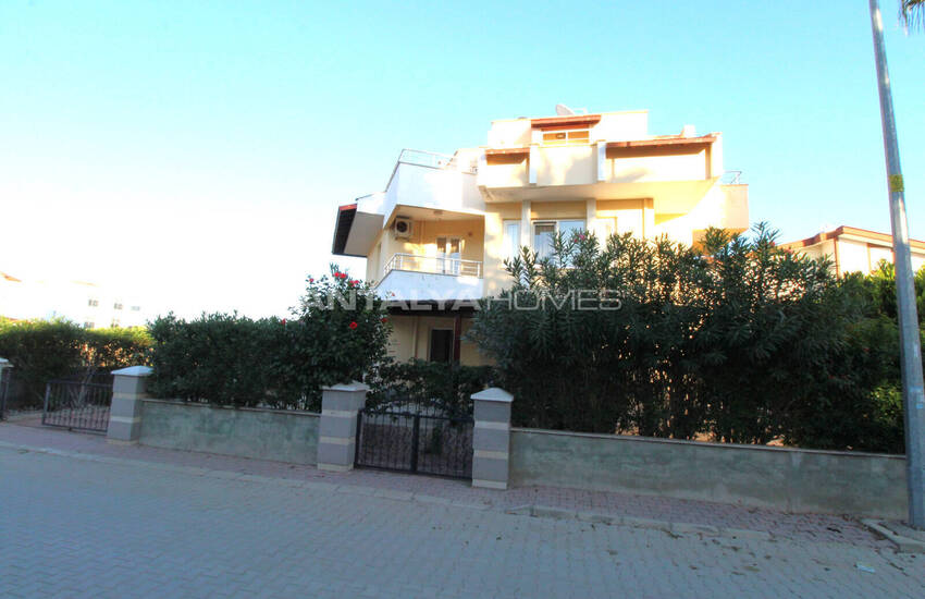 Antalya Kadriye'de İdeal Konumda Eşyalı Villa 5