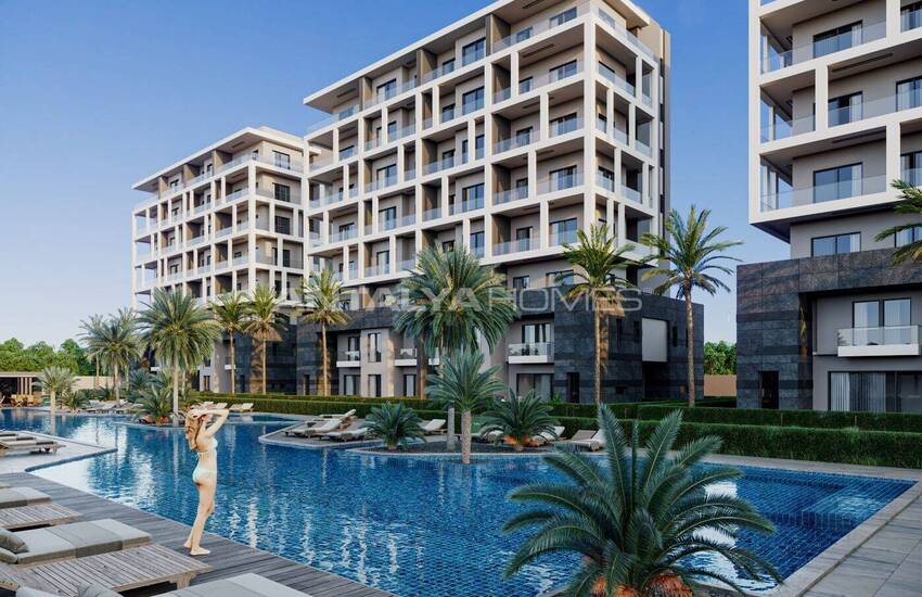 Flats in Complex with Ideal Location Antalya Altintas