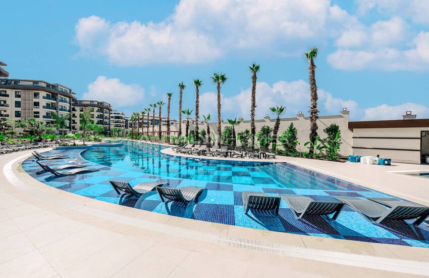 New Build Real Estate in Hotel Concept Complex in Alanya Oba 4