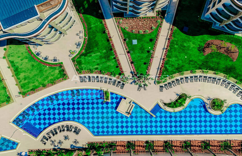 New Build Real Estate in Hotel Concept Complex in Alanya Oba 1