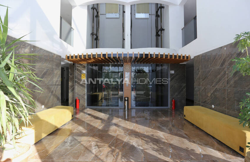Office with Special Design Near Main Street in Antalya Kepez 9