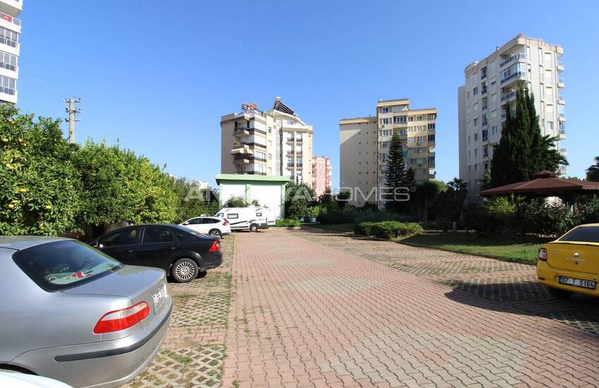 Spacious Apartment in Complex Close to Sea in Antalya Muratpasa 9