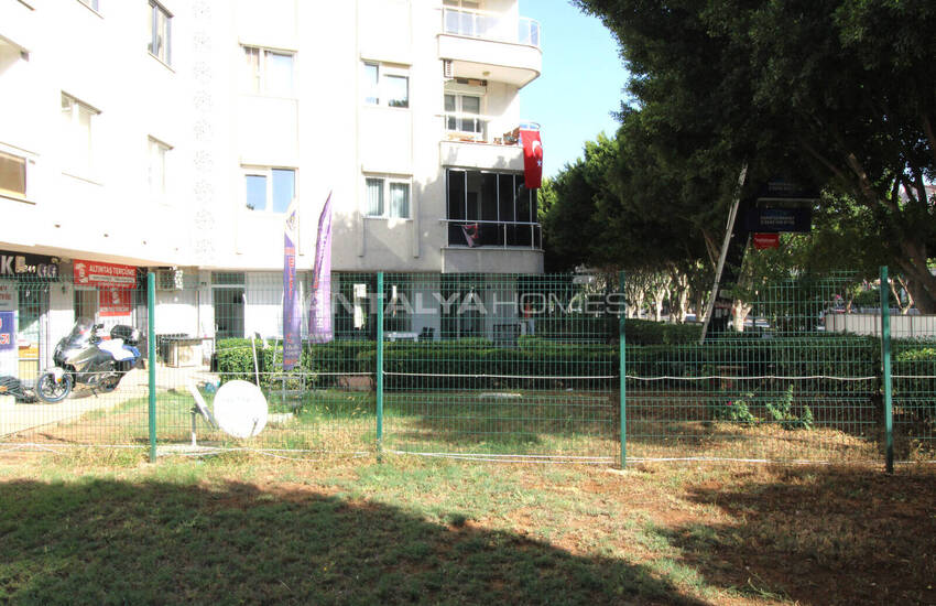 Spacious Apartment in Complex Close to Sea in Antalya Muratpasa 15