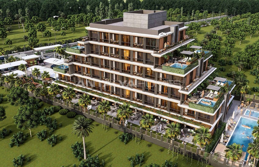 Flats in Project with Communal Pool in Antalya Altintas 1