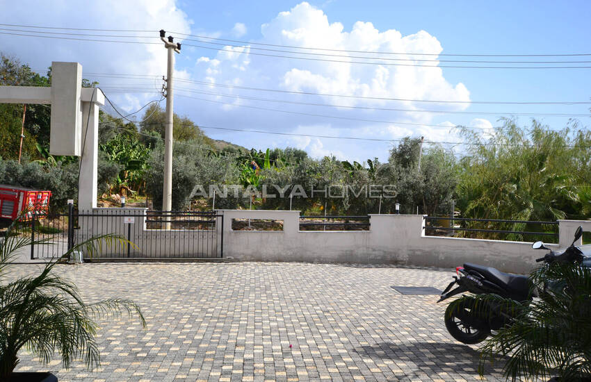 Alanya Mahmutlar'da Deniz Manzaralı ve Eşyalı Dubleks Daire 8