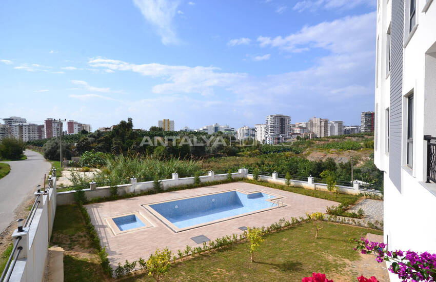 Alanya Mahmutlar'da Deniz Manzaralı ve Eşyalı Dubleks Daire 6