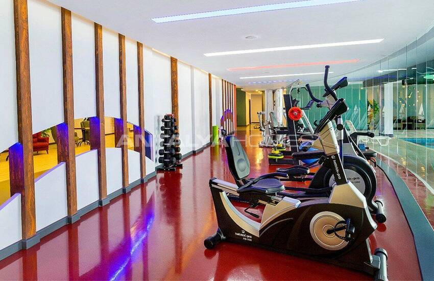 عقارات مطلة على البحر بالقرب من المرافق في ألانيا 17