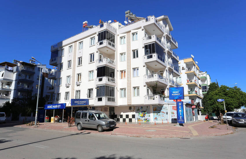 Rymlig Duplex Lägenhet Med 4 Sovrum I Antalya Konyaalti