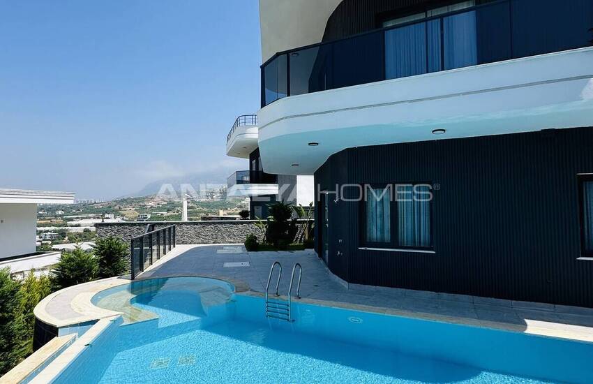 Sea View Villa with Private Pool and Garden in Alanya Kargicak