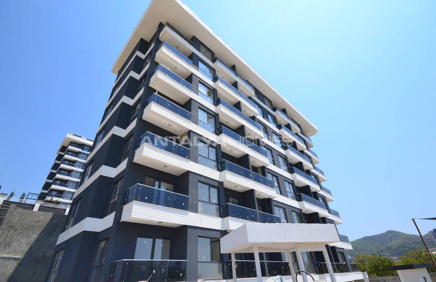 Apartment in Complex Close to Airport in Alanya Demirtas