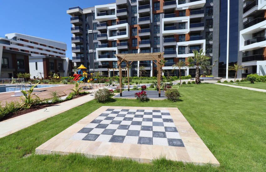 Antalya Altıntaş'ta Ana Cadde Üzerindeki Sitede Satılık Daireler 4