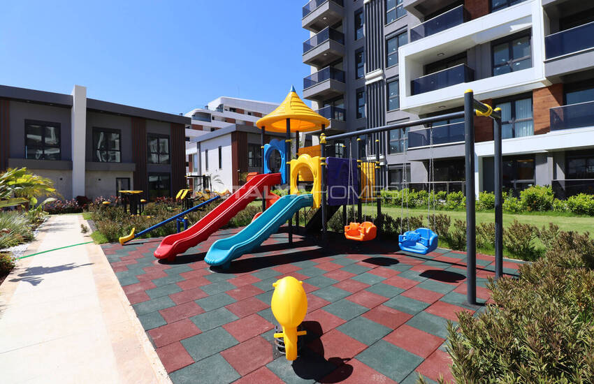 Antalya Altıntaş'ta Ana Cadde Üzerindeki Sitede Satılık Daireler 5