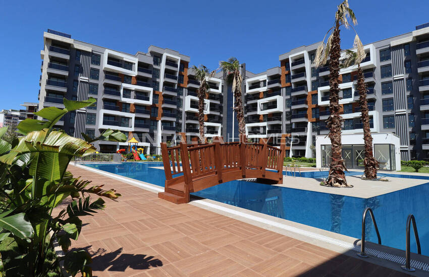 Appartements En Complexe Près De La Rue Principale À Antalya Altintas 1