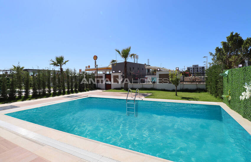Huizen Met Prive Zwembad Aan De Hoofdweg In Antalya Altıntaş 3