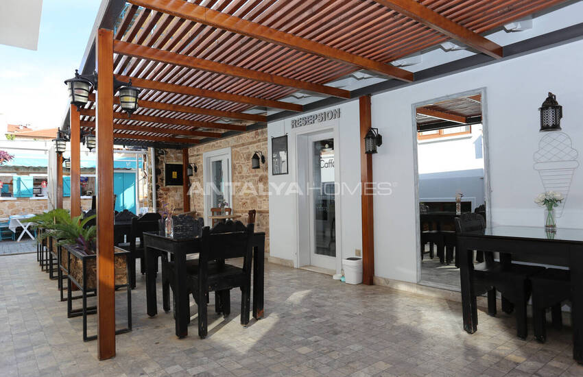 Hôtel De Charme Avec 17 Chambres Et Café Dans Vieille Ville D'antalya 16