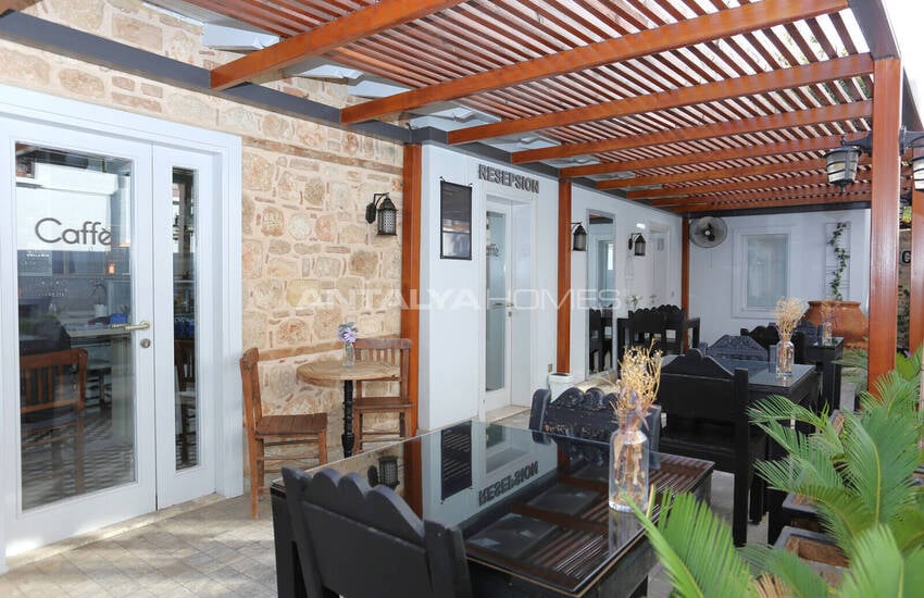 Hôtel De Charme Avec 17 Chambres Et Café Dans Vieille Ville D'antalya 15