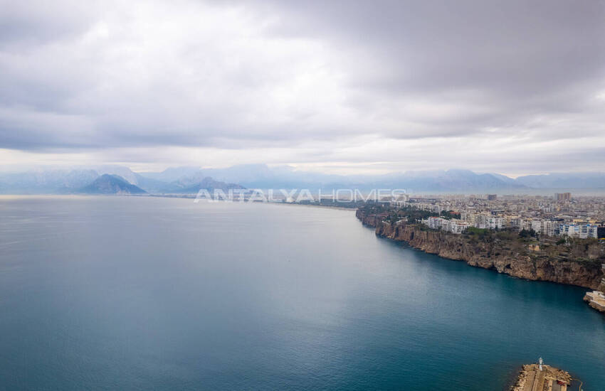 Boutique Hotel with 21 Rooms and Cafe in Old Town in Antalya 1