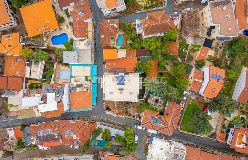 Boutique Hotel with 21 Rooms and Cafe in Old Town in Antalya 7