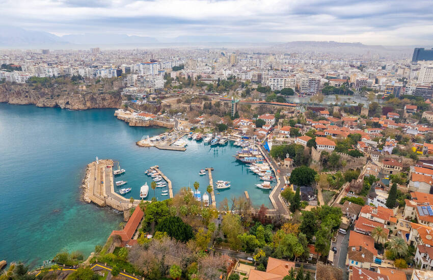 Boutique Hotel with 21 Rooms and Cafe in Old Town in Antalya 3