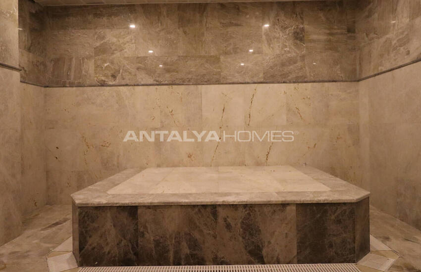 Antalya Döşemealtı'nda Geniş Bahçeli ve Yüksek Tavanlı Villalar 17