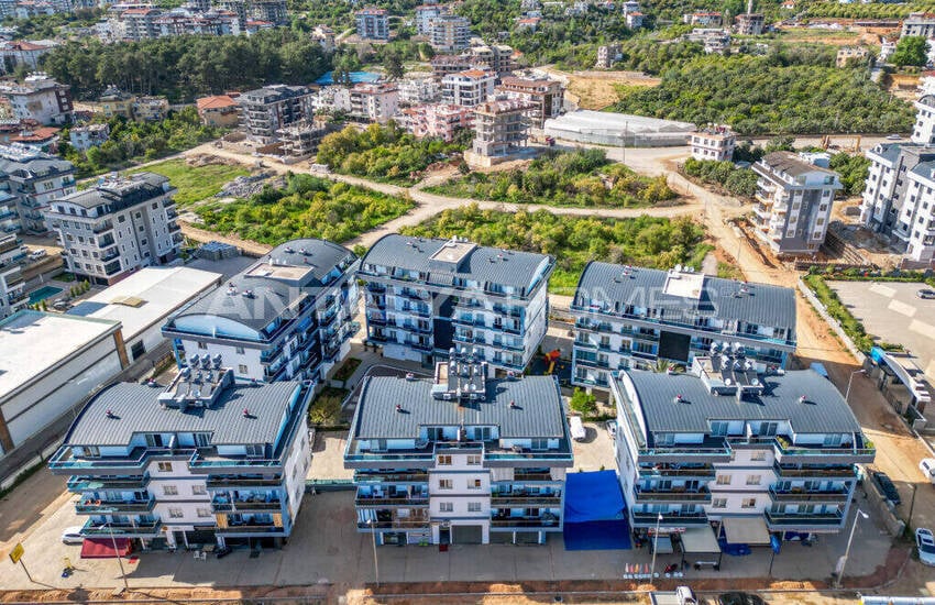 Alanya Oba'da Merkezi Konumda Satılık Eşyalı Daire 3