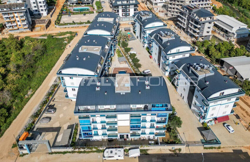 Alanya Oba'da Merkezi Konumda Satılık Eşyalı Daire 2