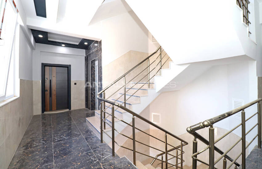Ruime Appartementen Met Balkon Dicht Voorzieningen In Antalya Kepez 11