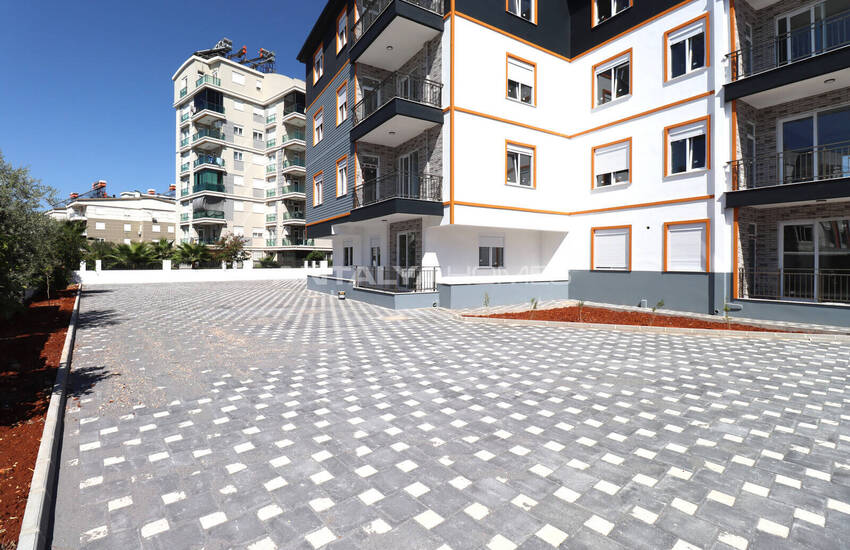 Ruime Appartementen Met Balkon Dicht Voorzieningen In Antalya Kepez 5