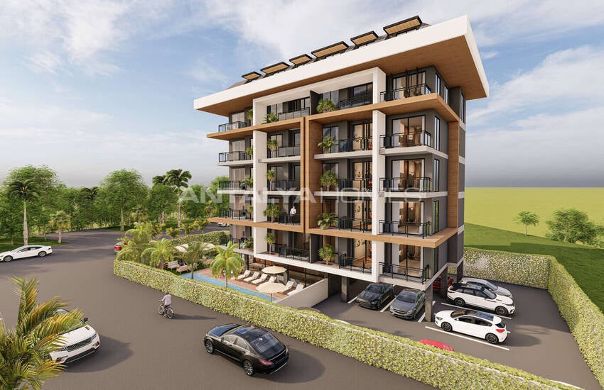 Alanya'da Havuzlu ve Bahçeli Sitede Ferah Daireler 2