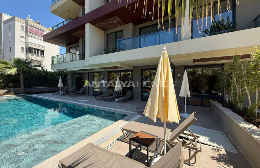 Spacious Apartments in a Complex with Pool and Garden in Alanya
