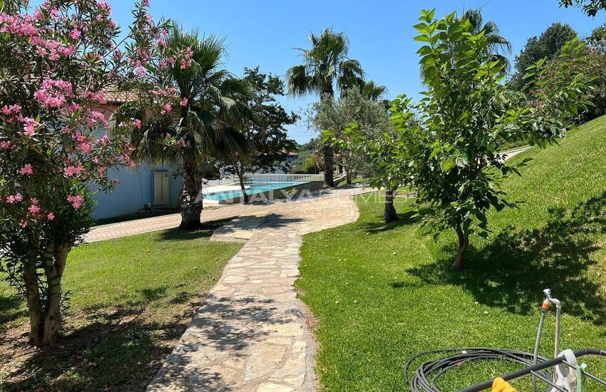 Villa Individuelle Avec Meubles Dans Un Complexe À Serik Antalya 8