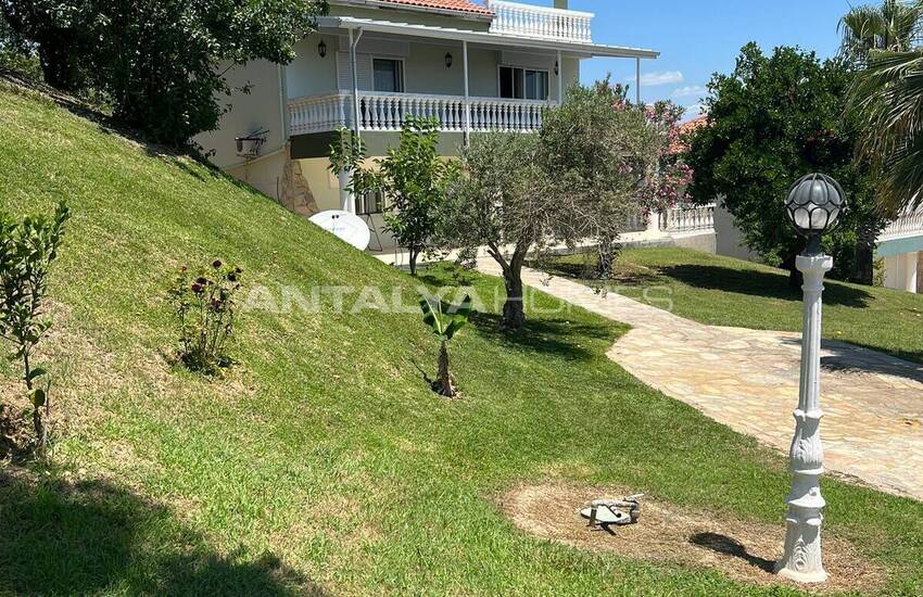 Villa Individuelle Avec Meubles Dans Un Complexe À Serik Antalya 3