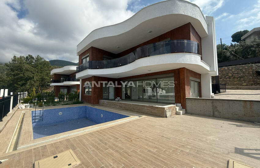 Alanya'da Özel Havuzlu Şık Tasarımlı Müstakil Evler 5