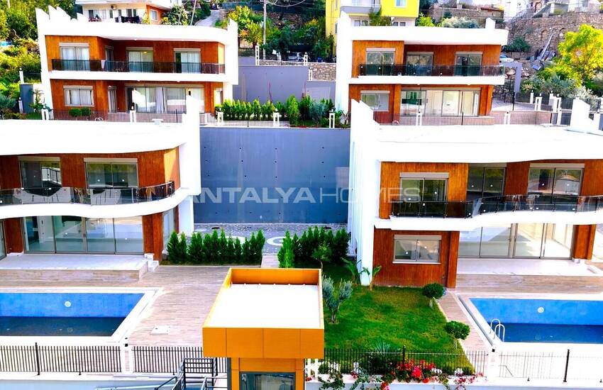 Detached Houses with Private Pools in Alanya Turkey 3