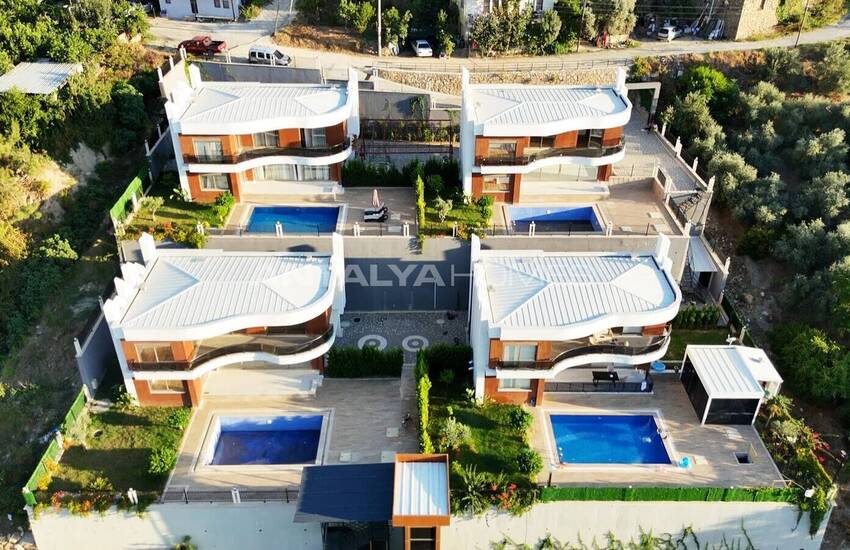 Detached Houses with Private Pools in Alanya Turkey 4