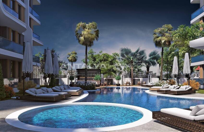 Aksu Altıntaş'ta Havuzlu Sitede 1 Odalı Daire 3