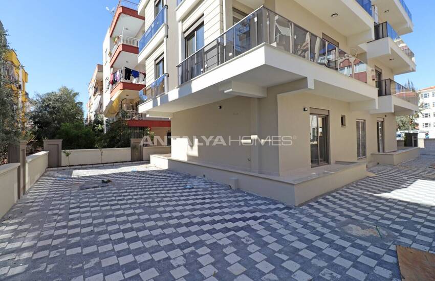 Antalya Kepez'de Asansörlü Binada Satılık Daireler 3