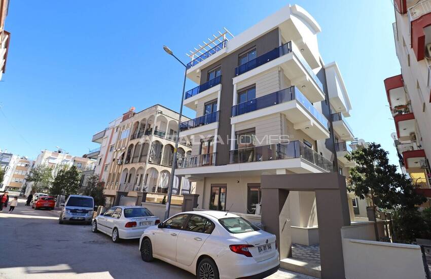 Antalya Kepez'de Asansörlü Binada Satılık Daireler 2