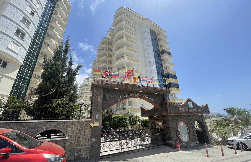 Alanya Mahmutlar'da Deniz ve Şehir Manzaralı Dubleks Daire 4