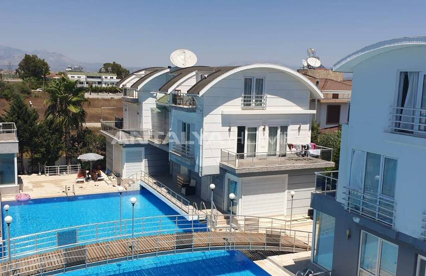 Antalya Belek'te Taşınmaya Hazır İkiz Villa 1