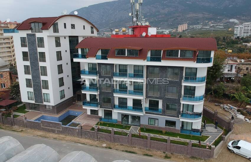 Fertige Wohnungen In Einem Komplex Mit Pool In Mahmutlar Alanya 1
