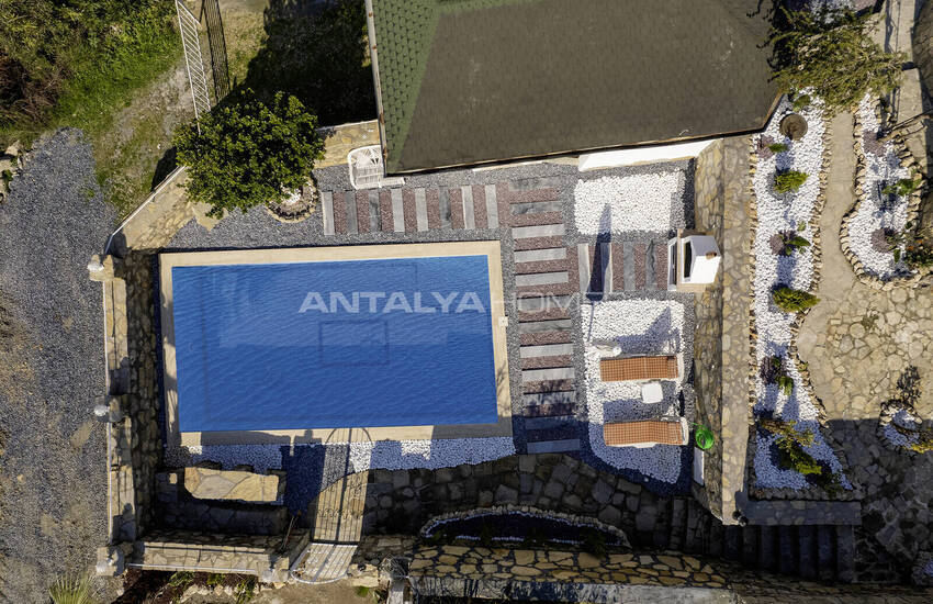 Detached House with Private Pool in Alanya 30