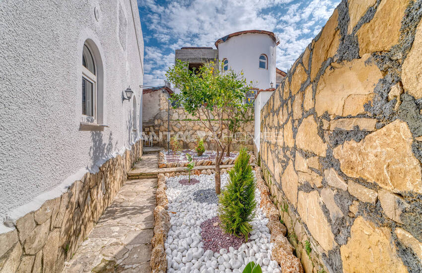 Detached House with Private Pool in Alanya 10