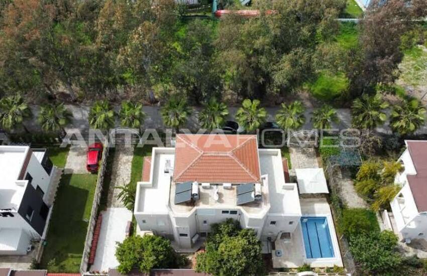 Antalya Kadriye'de Özel Havuzlu ve Bahçeli Eşyalı Villalar 8