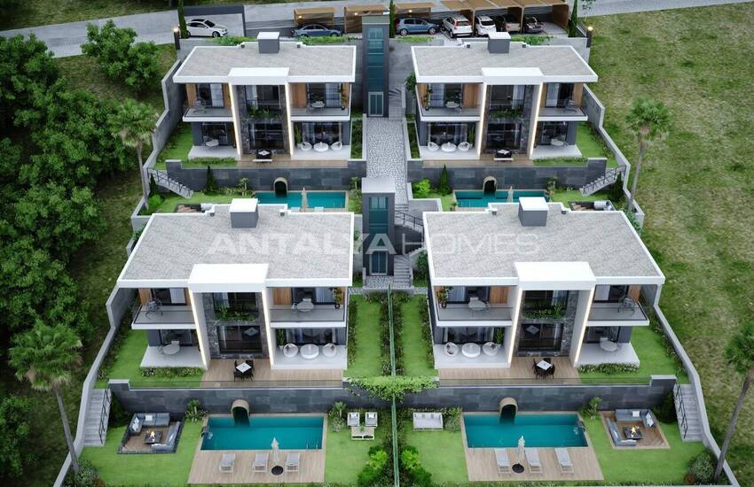 Alanya'da Şık Tasarımlı Deniz Manzaralı Villalar 1