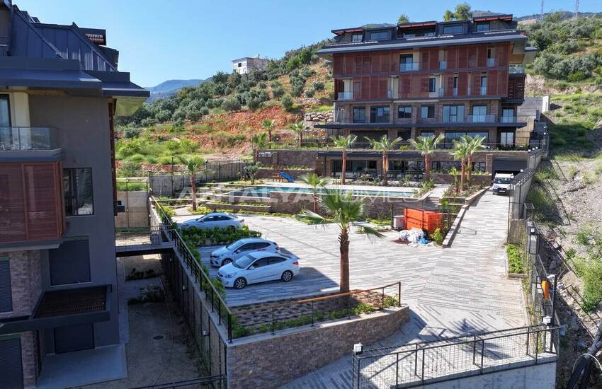 Alanya Cikcilli'de Doğal Atmosfere Sahip Sitede Daireler 2
