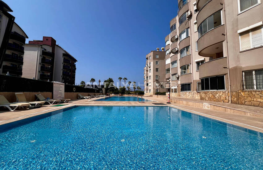 Seafront Apartment in a Complex with a Pool in Alanya Tosmur 7