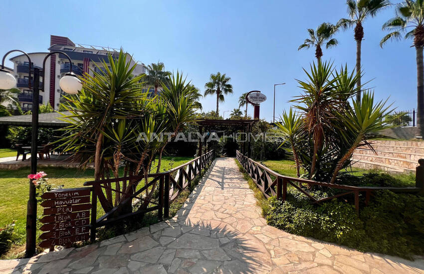 Seafront Apartment in a Complex with a Pool in Alanya Tosmur 8