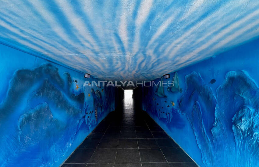 Seafront Apartment in a Complex with a Pool in Alanya Tosmur 9