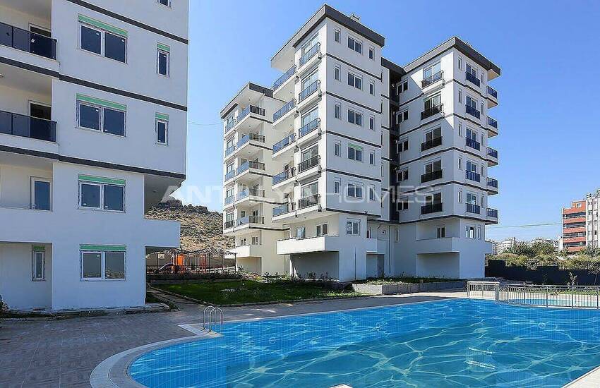 Furnished Apartment in a Complex with Pool in Kepez Antalya